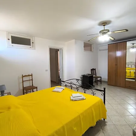 Casa Emanuele Alezio